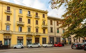 HAPPY HOUSE 7 minuti da MXP e 30 minuti da Milano